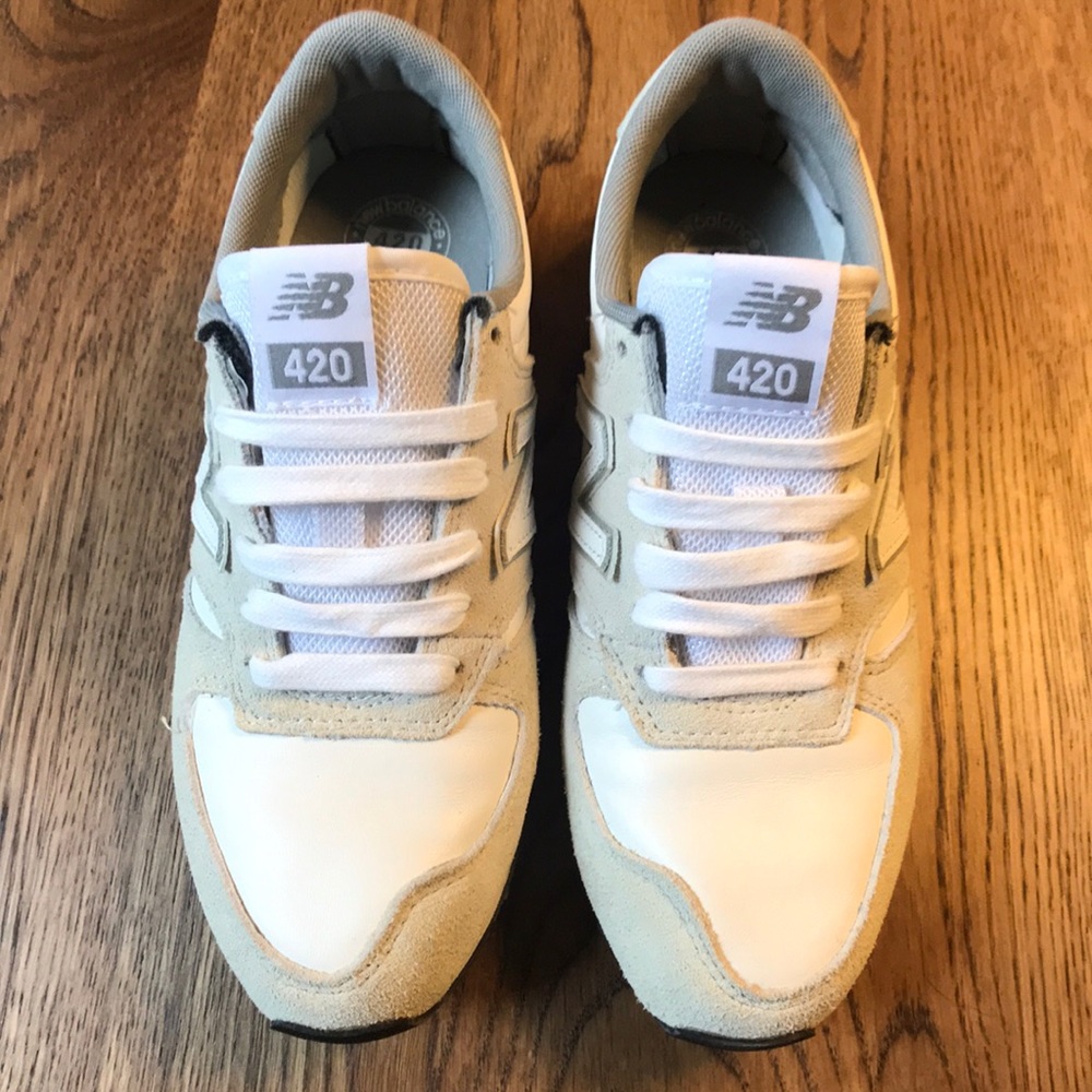 NWOT New Balance leather & suede sneakers